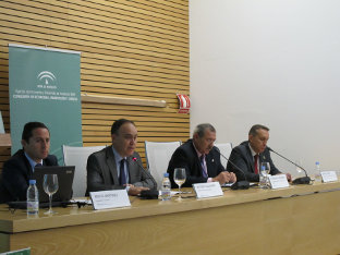 Emilio Martínez, de Tecnova, el director general de IDEA, Antonio Valverde, Fran