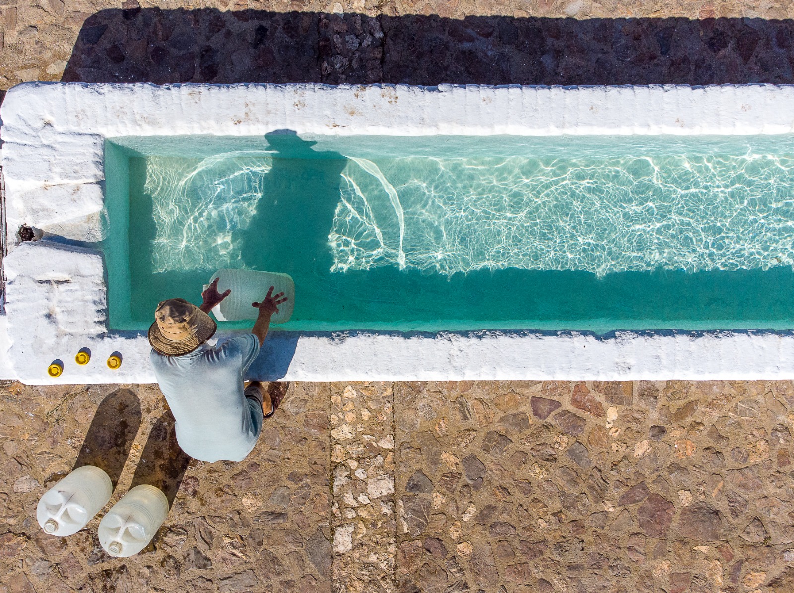 Fotografía ganadora del concurso: ‘Agua pa mi ganao’, de Antonio Pereira.