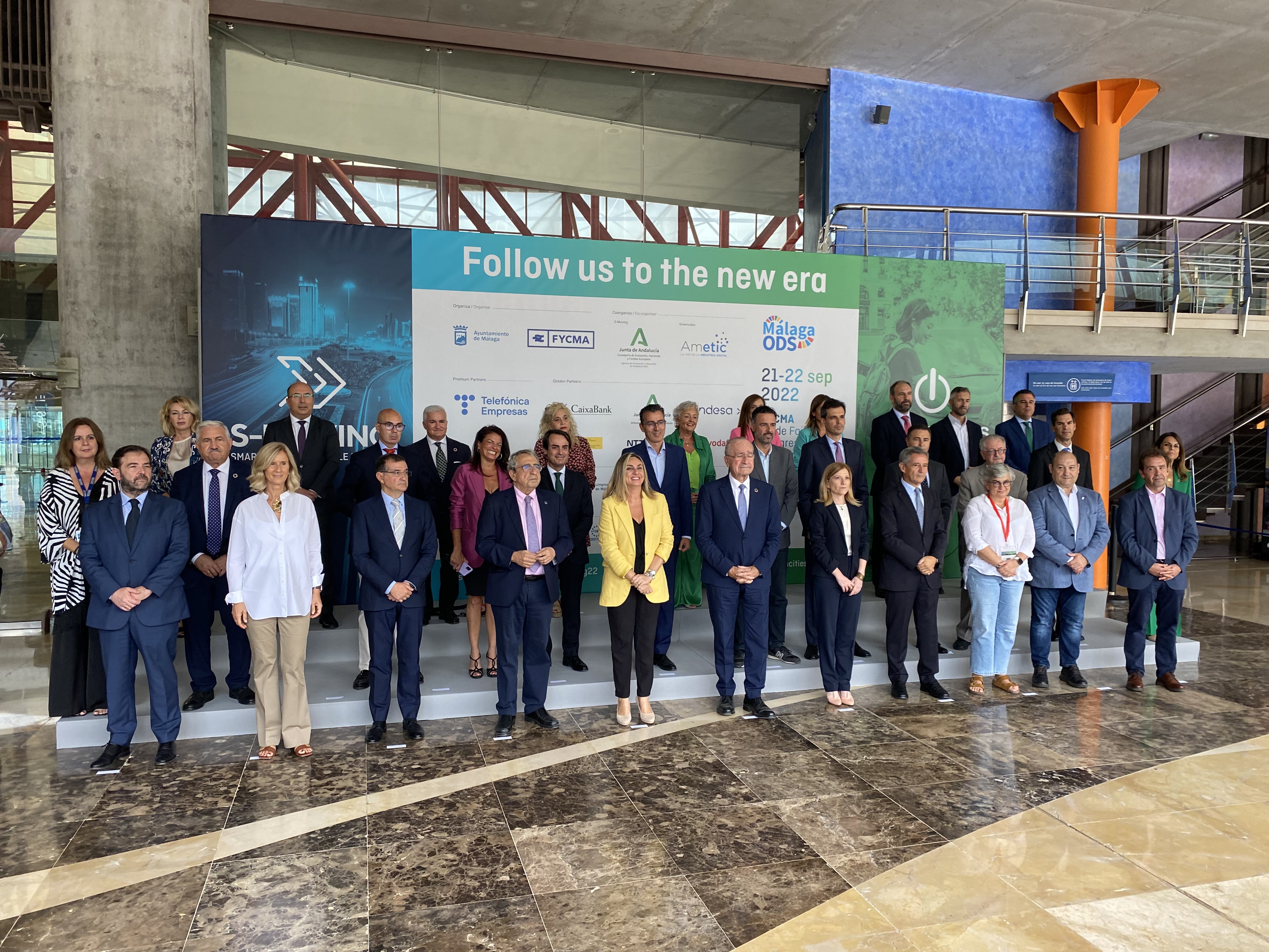 Foto de familia inauguración Smoving