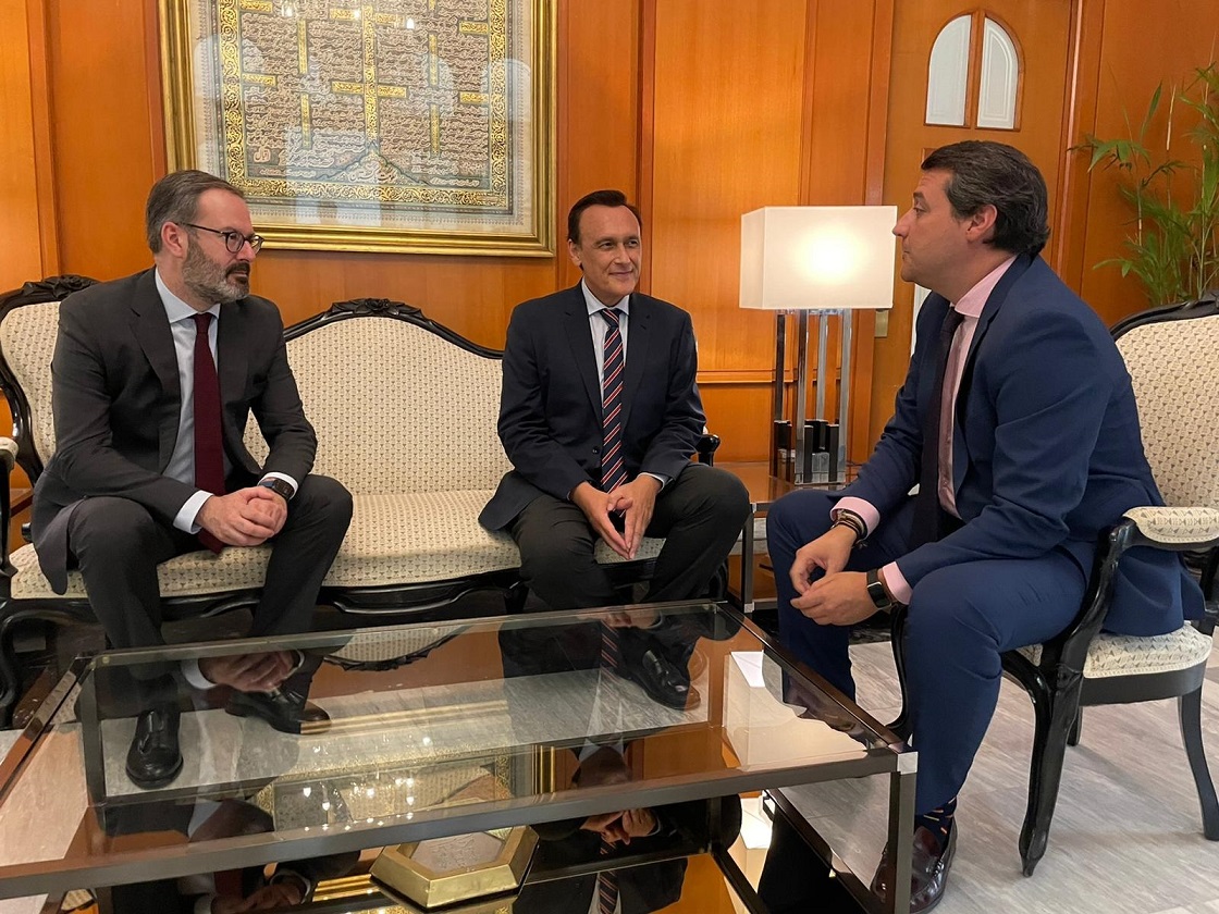 Reunión de Gómez Villamandos con el alcalde de Córdoba