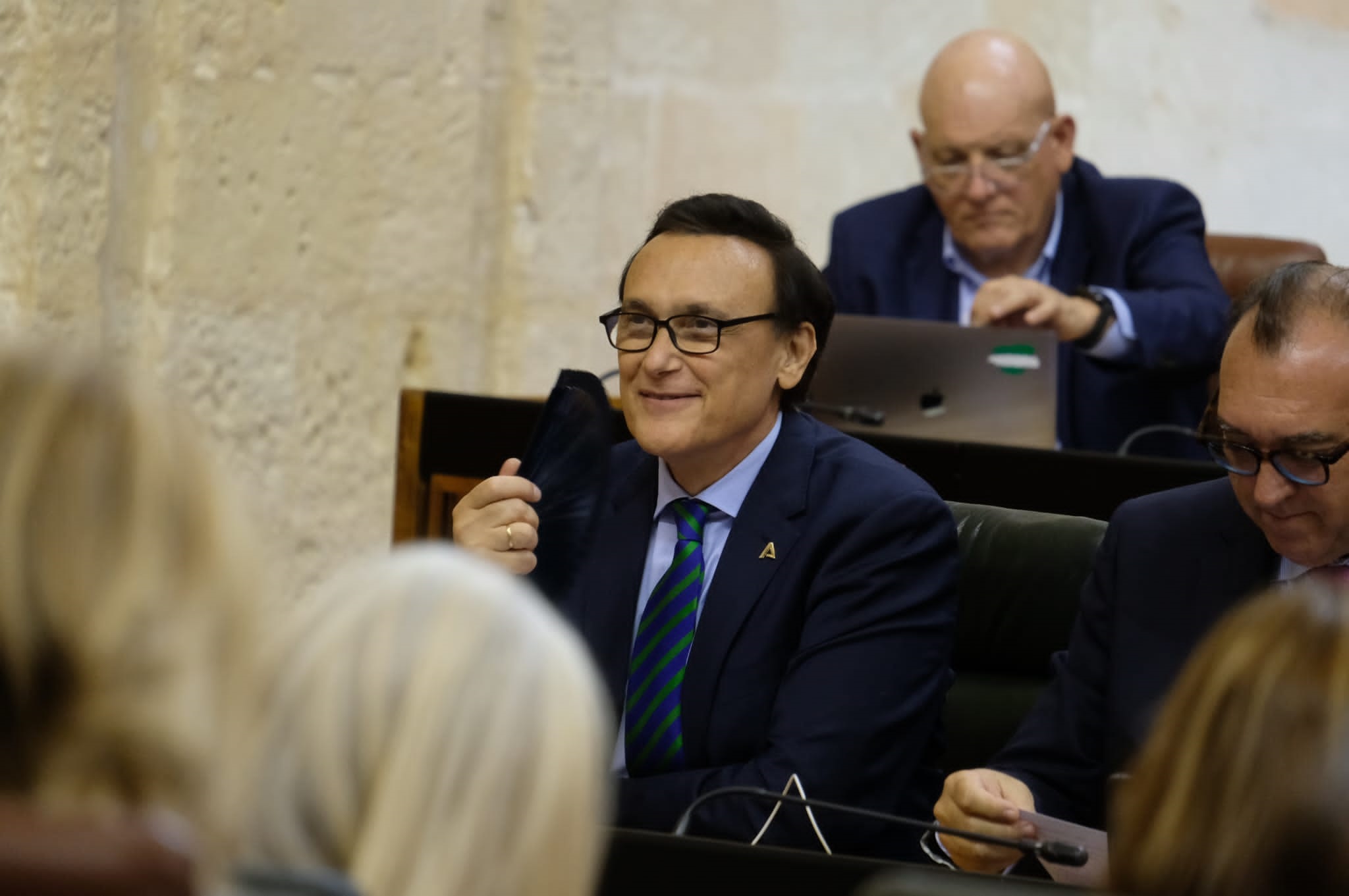 Gómez Villamandos en el pleno del Parlamento