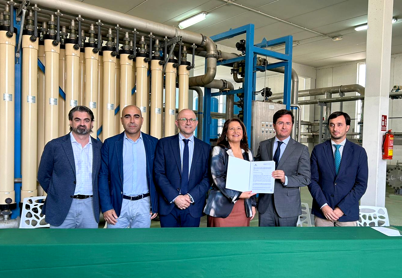 Carmen Crespo en la EDAR de El Ejido (Almería)