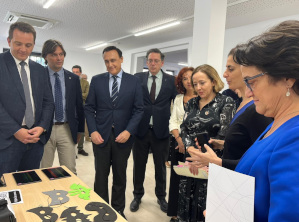 Gómez Villamandos durante su vista a la Casa de la Ciencia de Sevilla