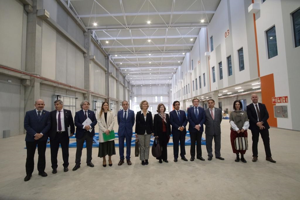 Nieves Valenzuela durante la visita a las instalaciones del Centro Elcano