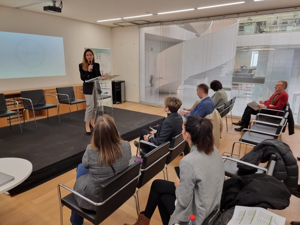 Nieves Valenzuela foro MedImBio