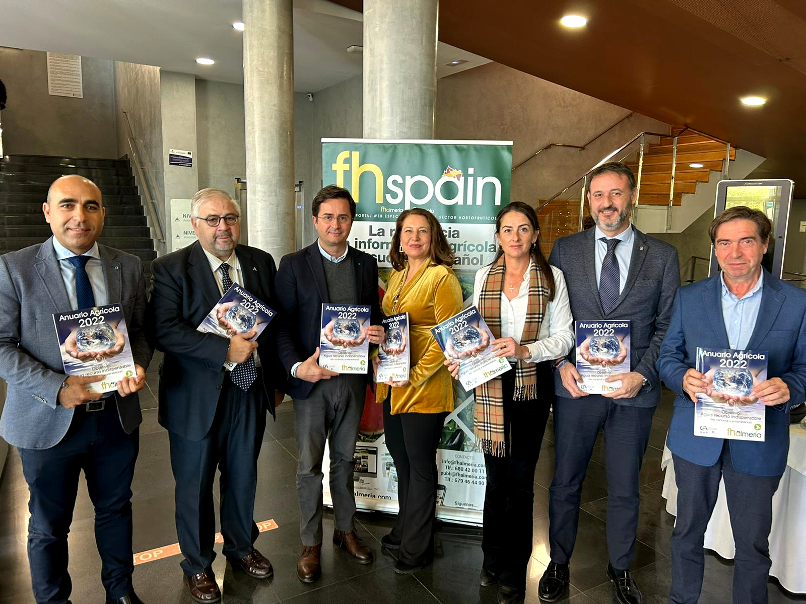 Carmen Crespo en la presentación del Anuario Agrícola 2022 de FHAlmería