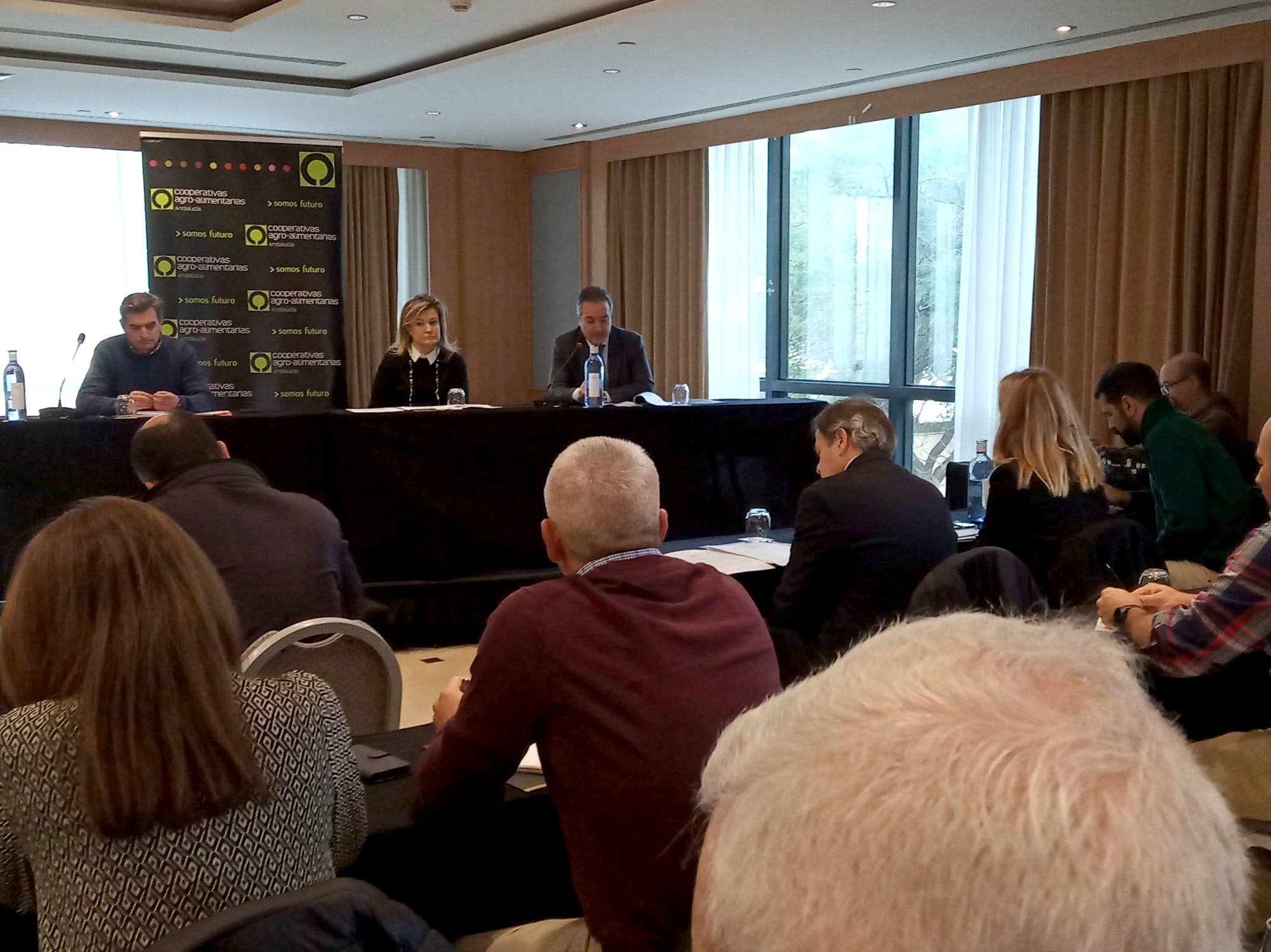 La directora general durante la inauguración de la jornada sobre apicultura de Cooperativas Agro-alimentarias