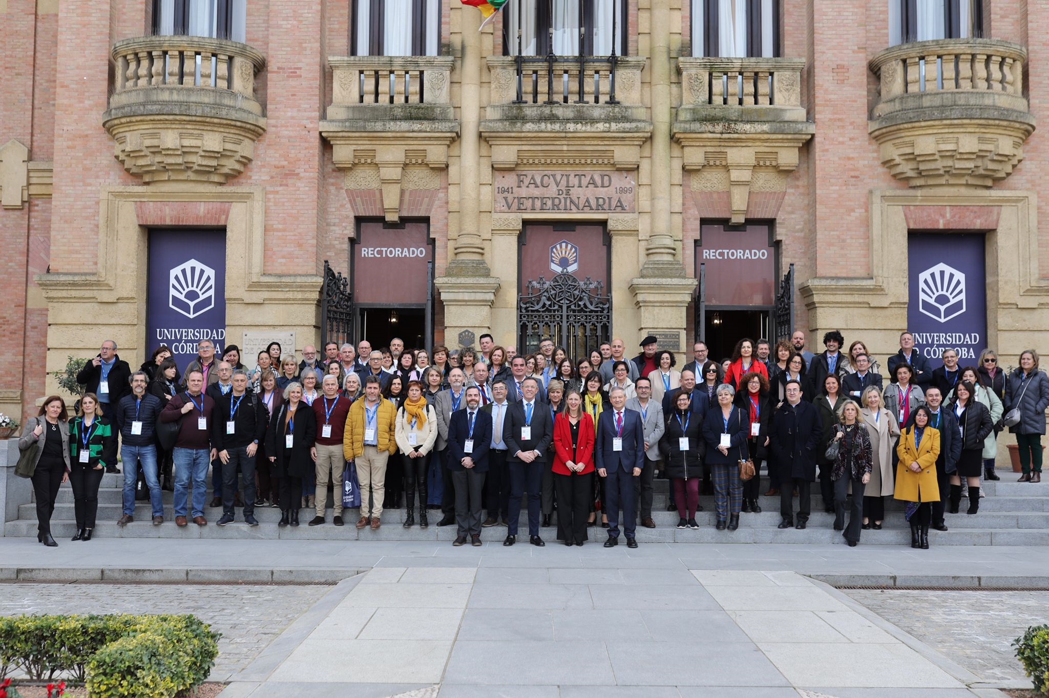 Lorena Garrido junto al resto de participantes en la jornada