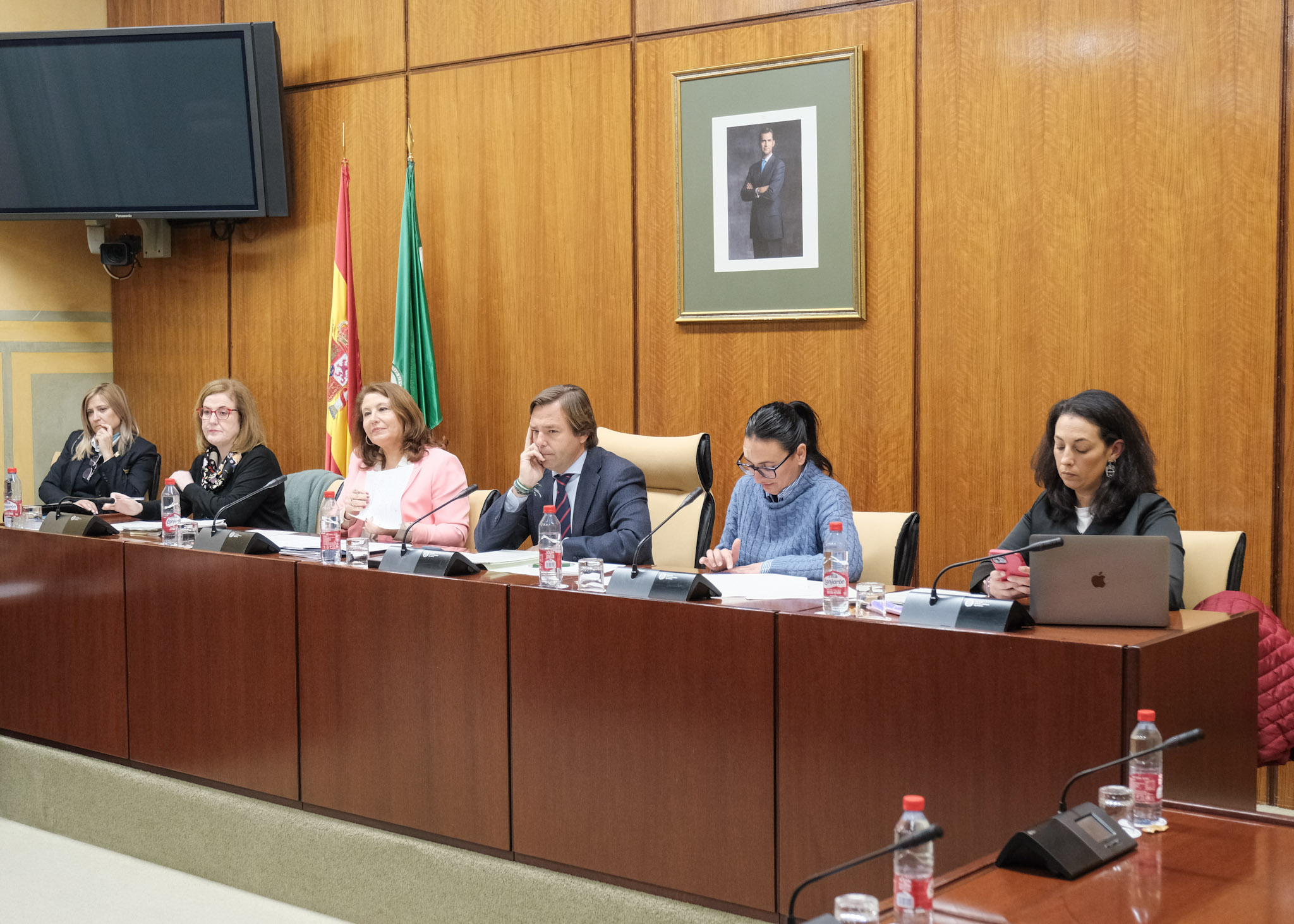 La consejera Carmen Crespo en la Comisión de Agricultura del Parlamento Andaluz