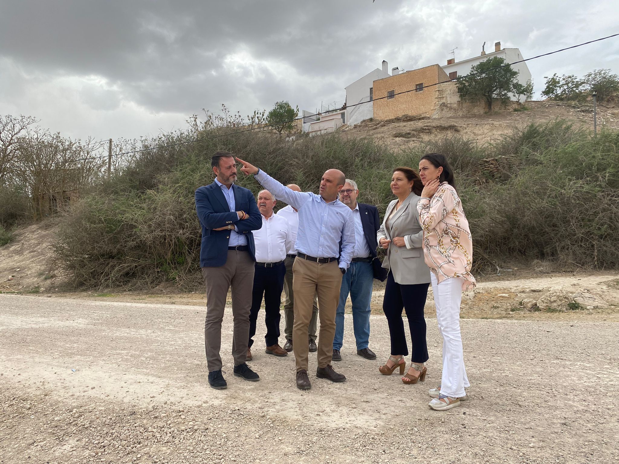 Visita técnica a camino rural de María