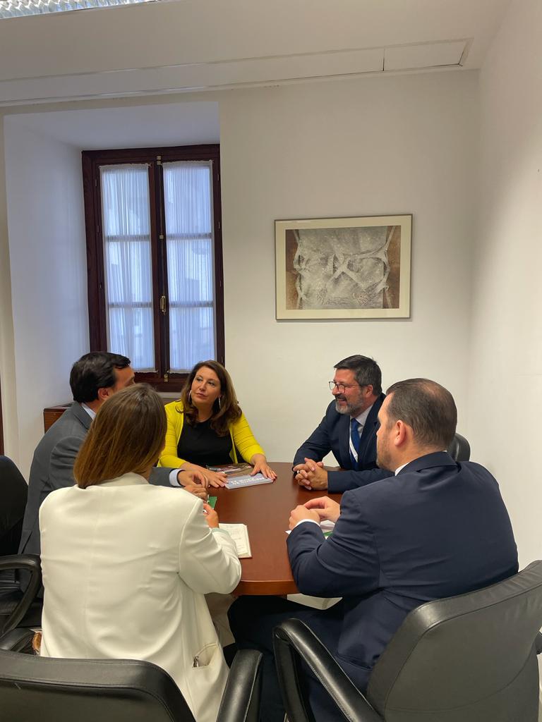 Reunión de la consejera Carmen Crespo con Ceacop