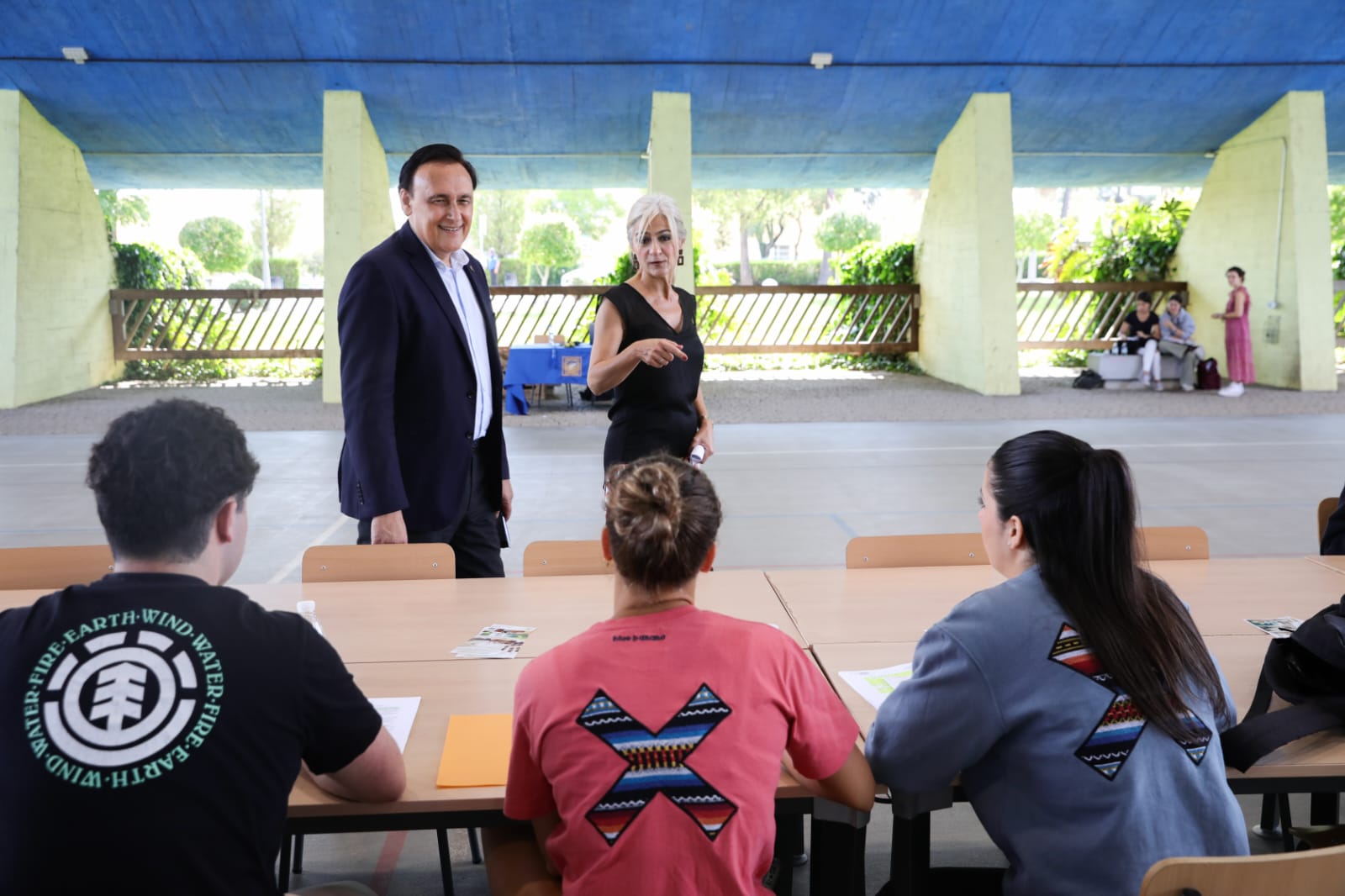 Villamandos y Del Pozo selectividad