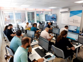 Uno de los cursos gratuitos de formación ofertados por la Consejería de Empleo en materia de 5G junto a Vodafone e Integra Conocimiento & Innovación.