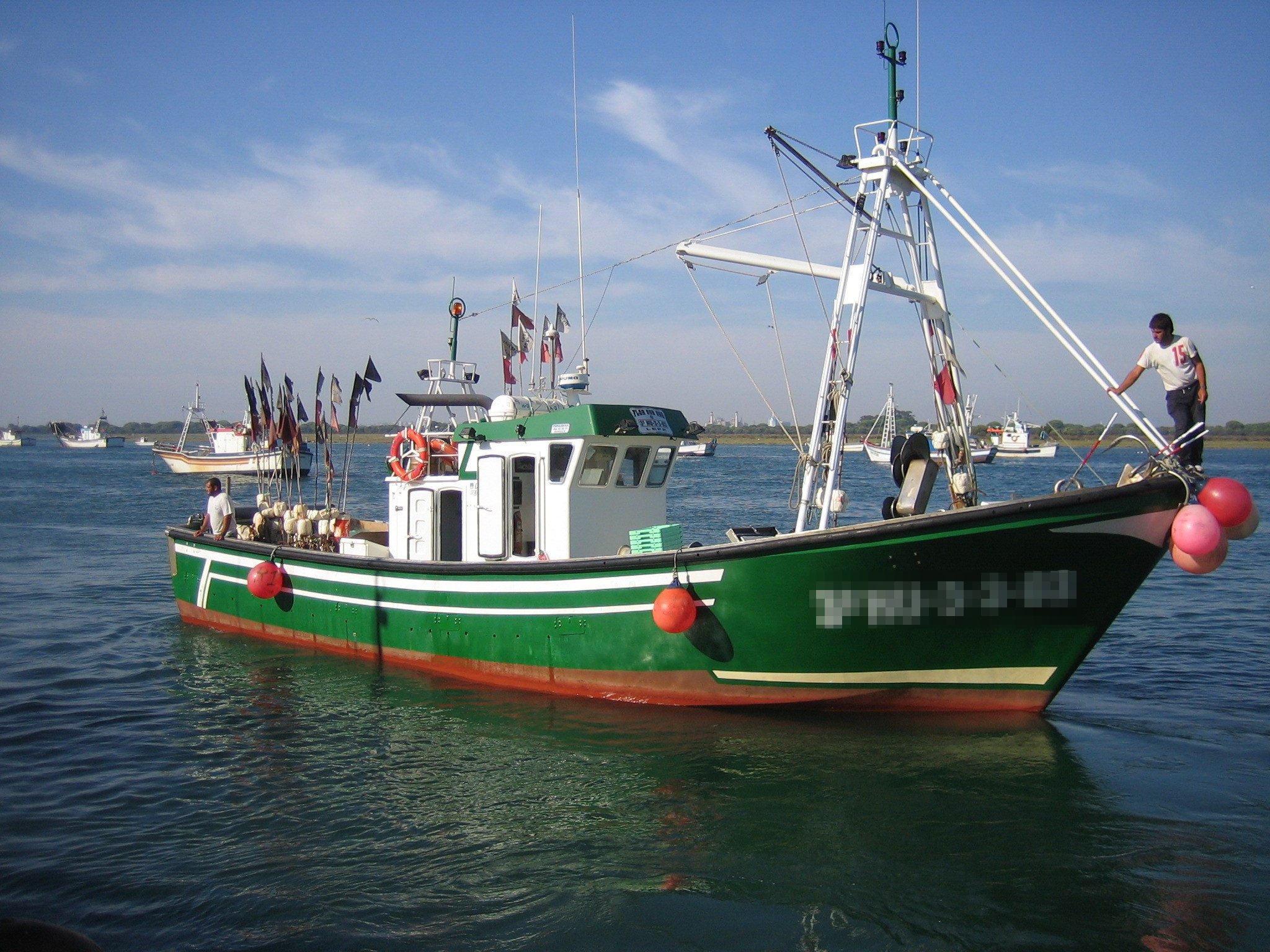 Imagen de archivo de barco pesquero de artes menores