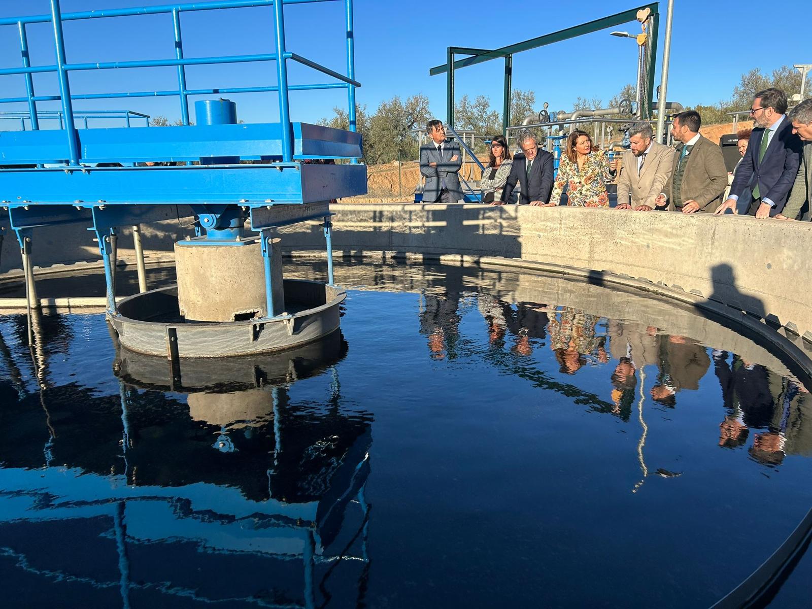 La consejera Carmen Crespo en la inauguración de la EDAR de Palenciana