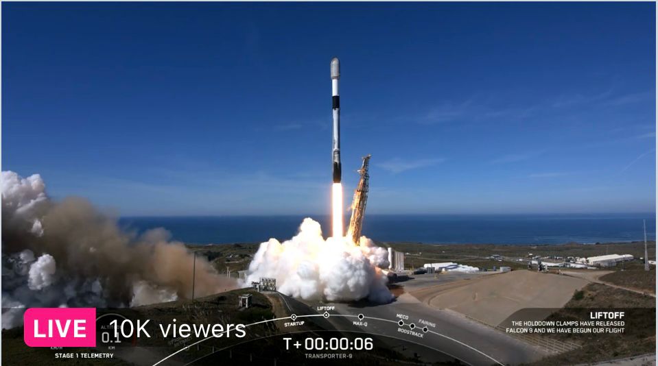 Imagen del lanzamiento del nanosatélite Platero desde la base espacial de Vandenberg en Estados Unidos.