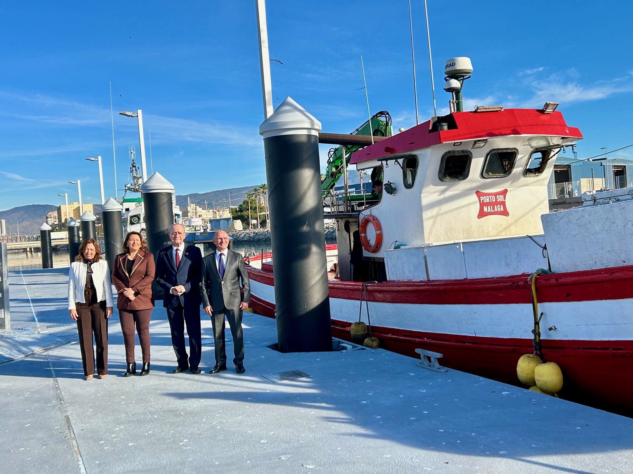 La consejera Carmen Crespo con la delegada del Gobierno de la Junta en Málaga, el alcalde de Málaga y el presidente de la Autoridad Portuaria de la ciudad