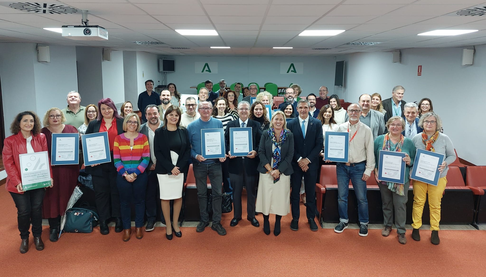 Entrega de certificación a 11 unidades y centros provincia de Cádiz_301123