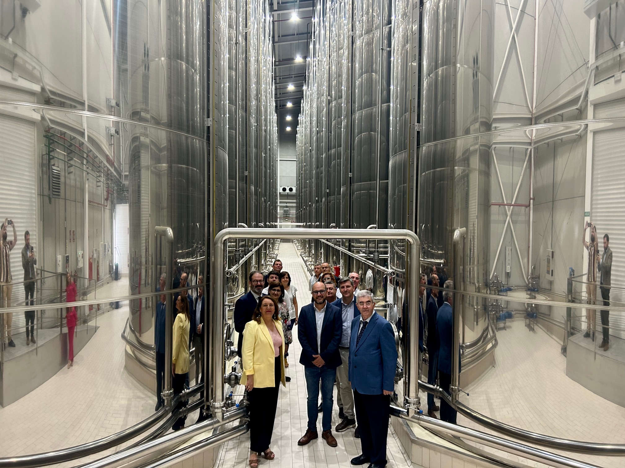 Imagen de archivo de la consejera Carmen Crespo en una almazara de la provincia de Córdoba