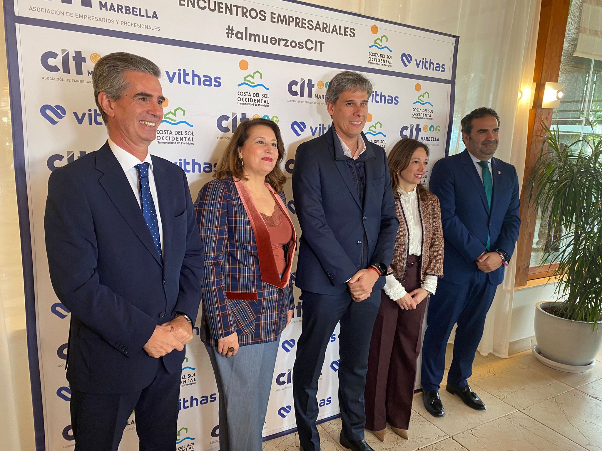 Carmen Crespo en el almuerzo-coloquio de la Asociación de Empresarios y Profesionales CTI Marbella