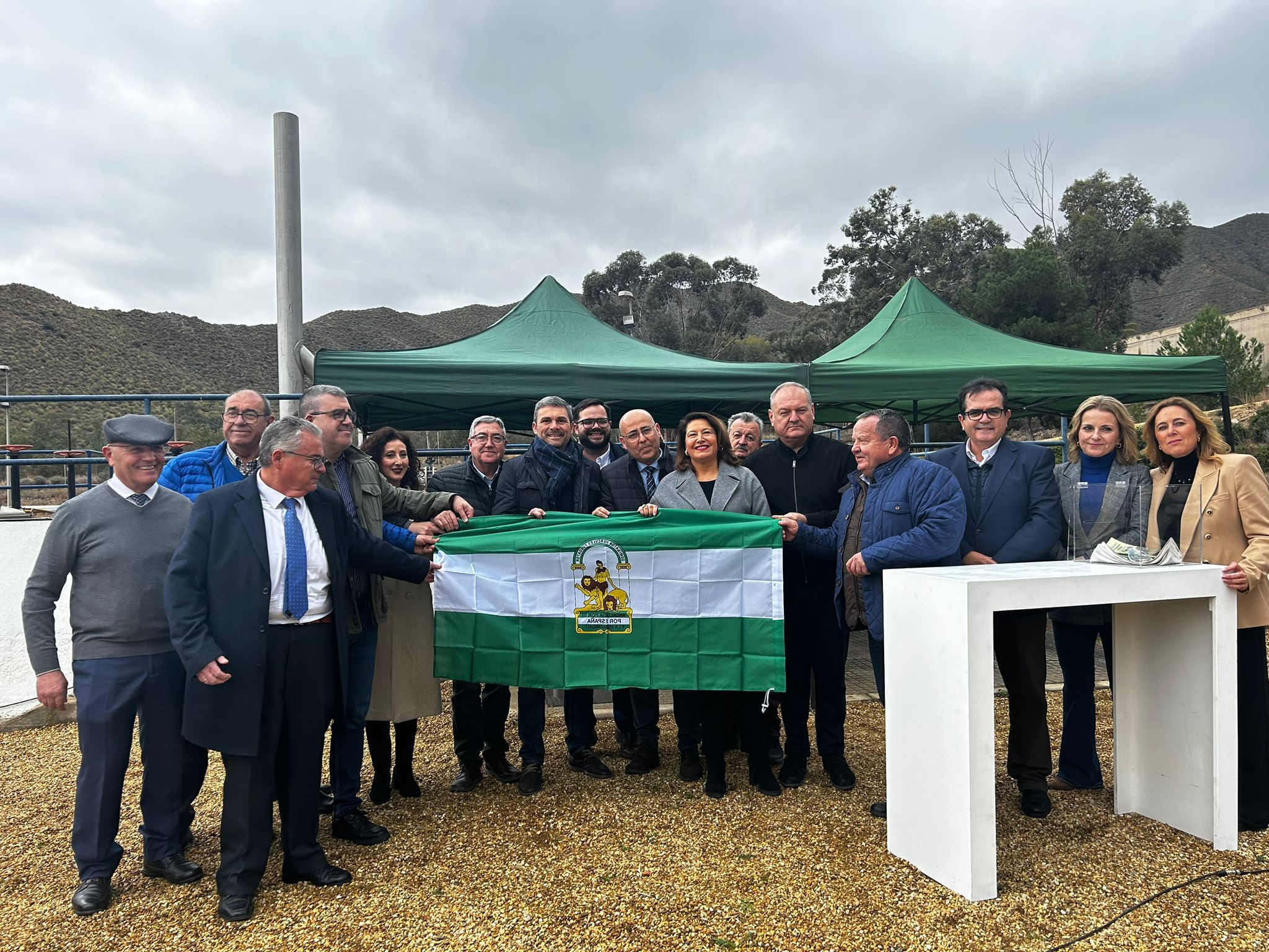Carmen Crespo, consejera de Agricultura, Pesca, Agua y Desarrollo Rural, en el acto de colocación de la de la primera piedra de las obras de mejora y modernización de la Estación de Tratamiento de Agua Potable (ETAP) de Cuevas del Almanzora.