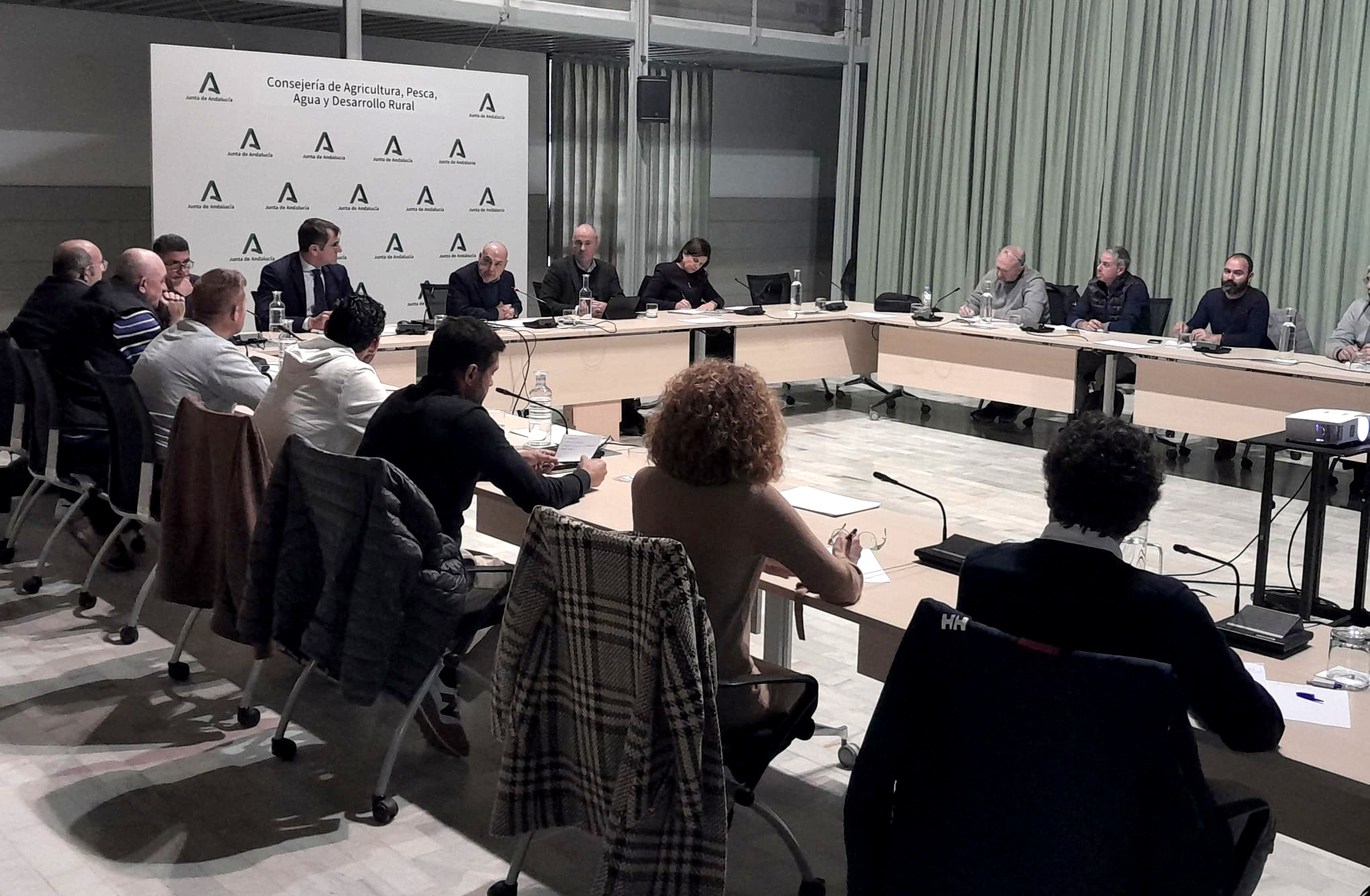 El director general de Pesca se reúne con representantes de la OPP 94