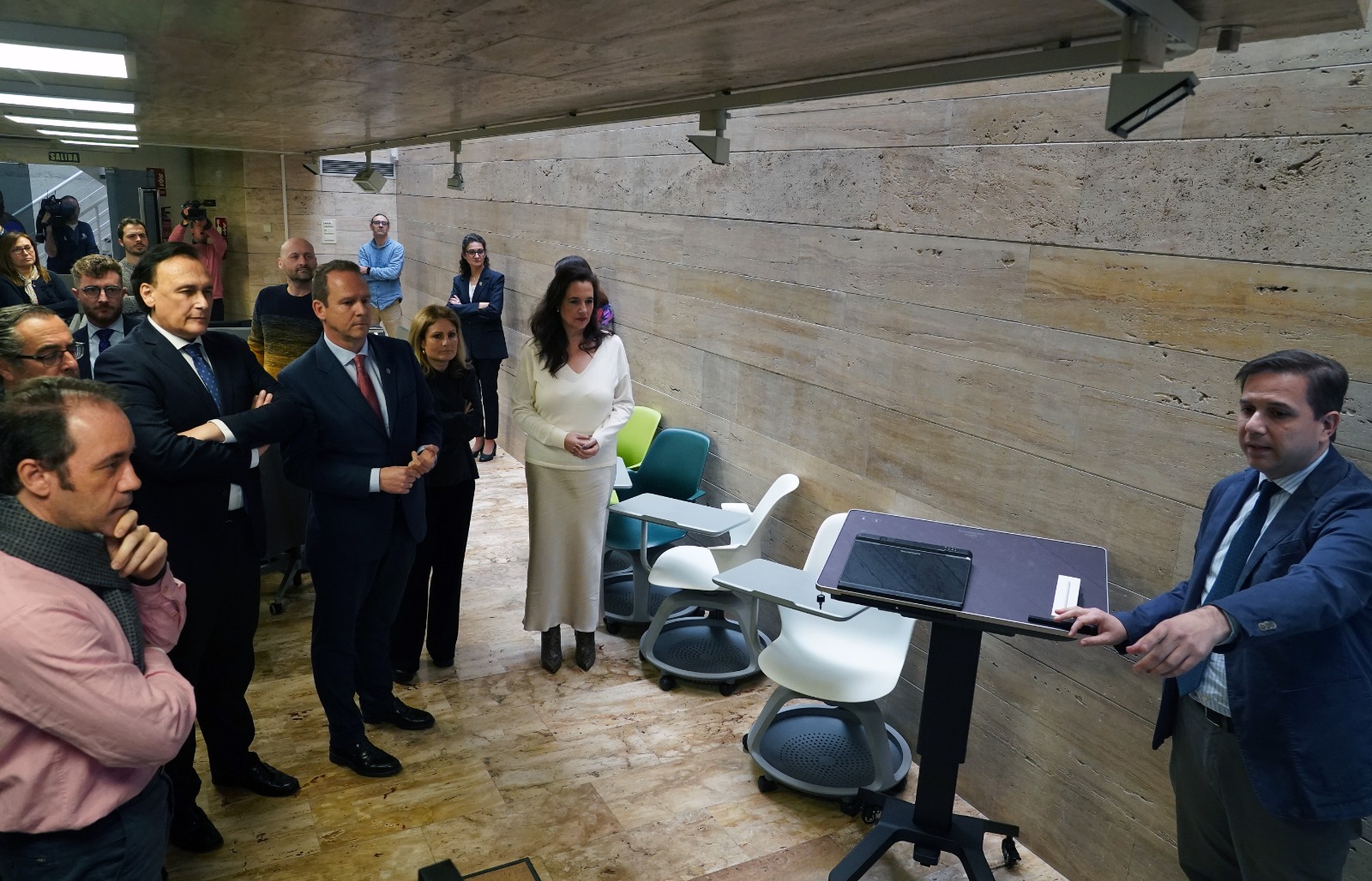 Villamandos visita la nueva sede de la UNIA en Málaga