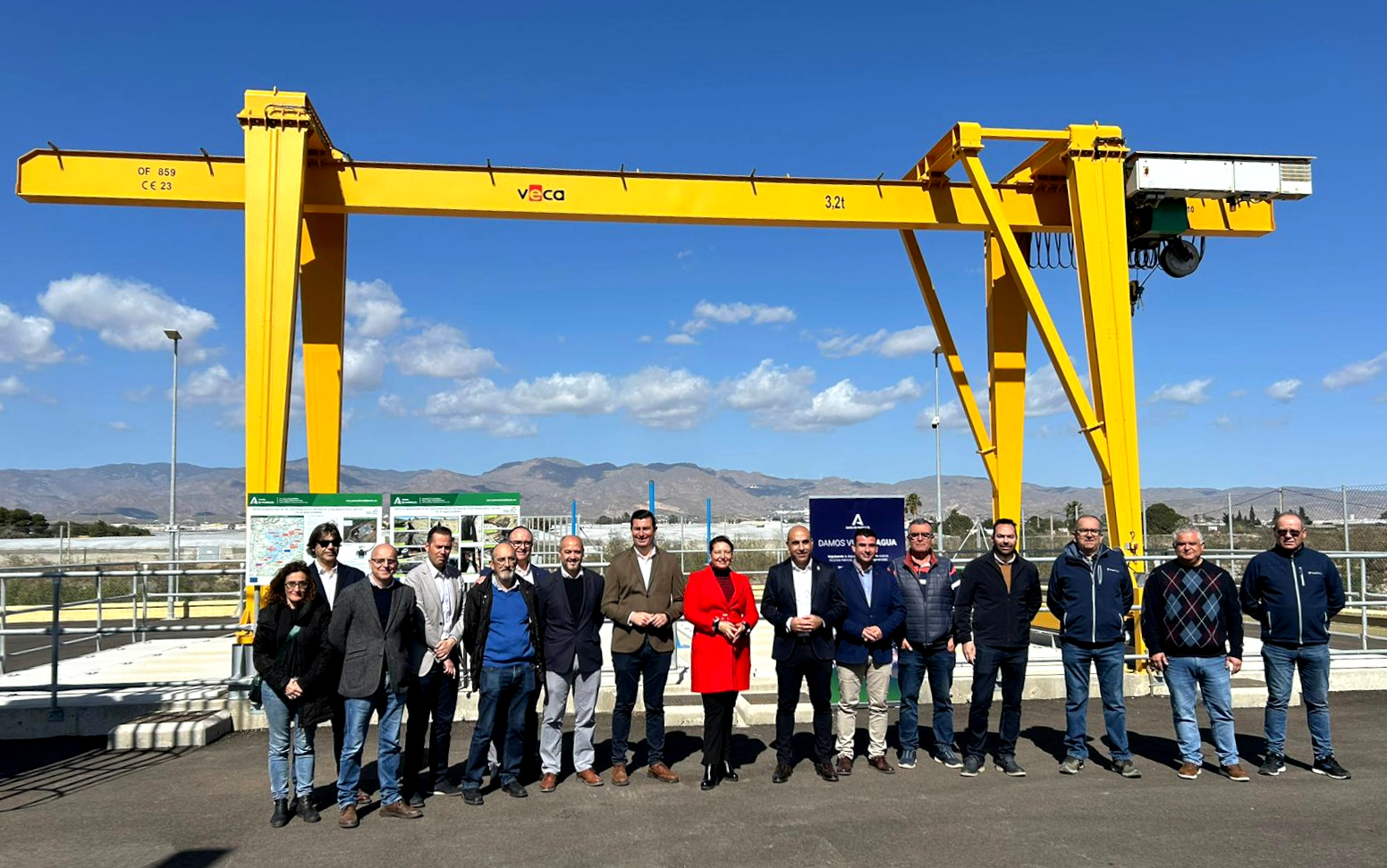 Carmen Crespo en la inauguración de la agrupación de vertidos El Cautivo en Níjar (Almería)