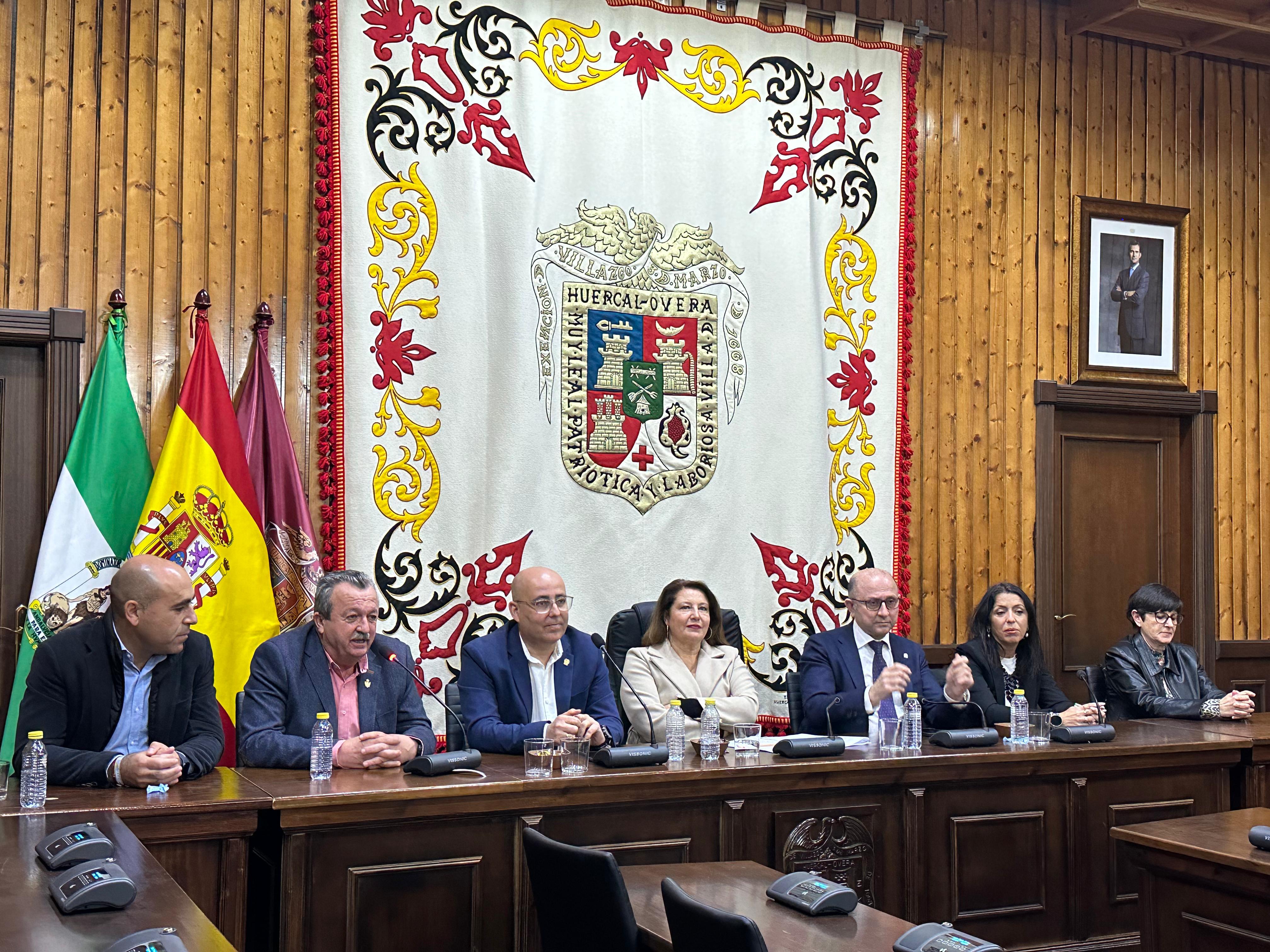 La consejera Carmen Crespo el Ayuntamiento de Huércal-Overa.