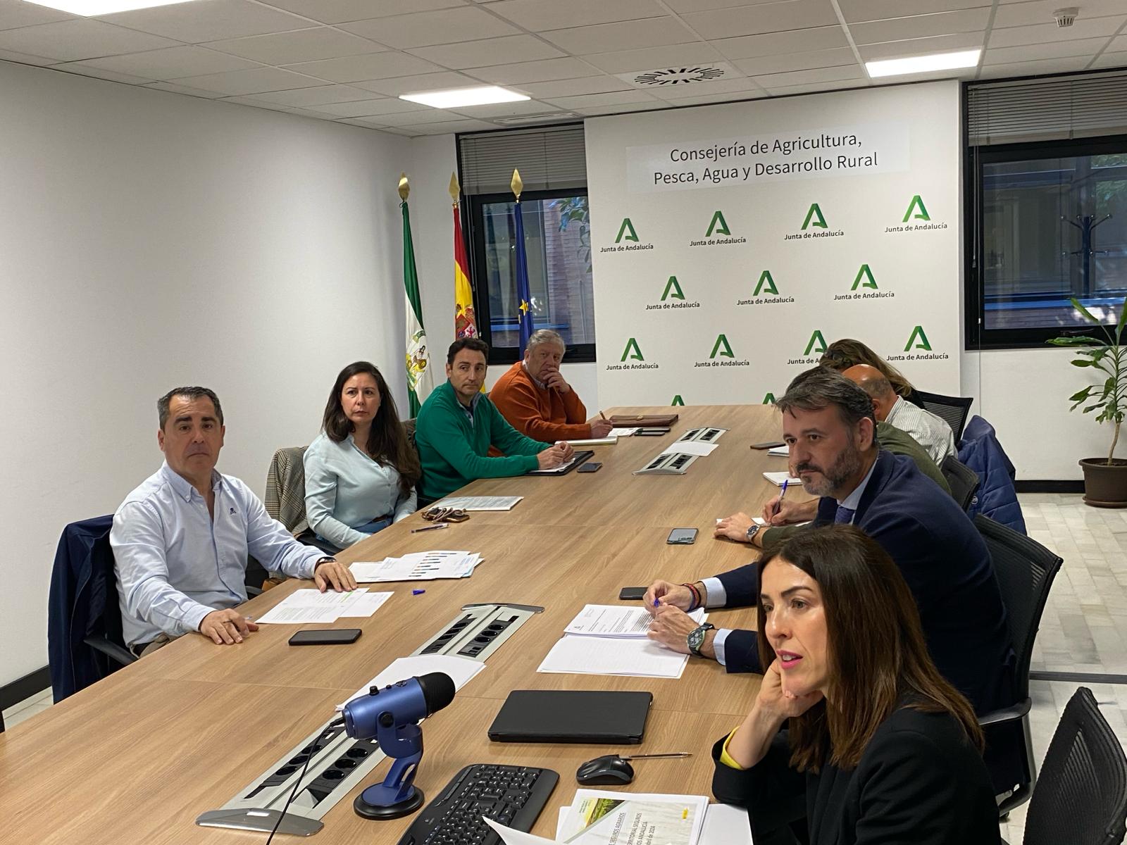 Reunión del director general Daniel Quesada sobre seguros agrarios