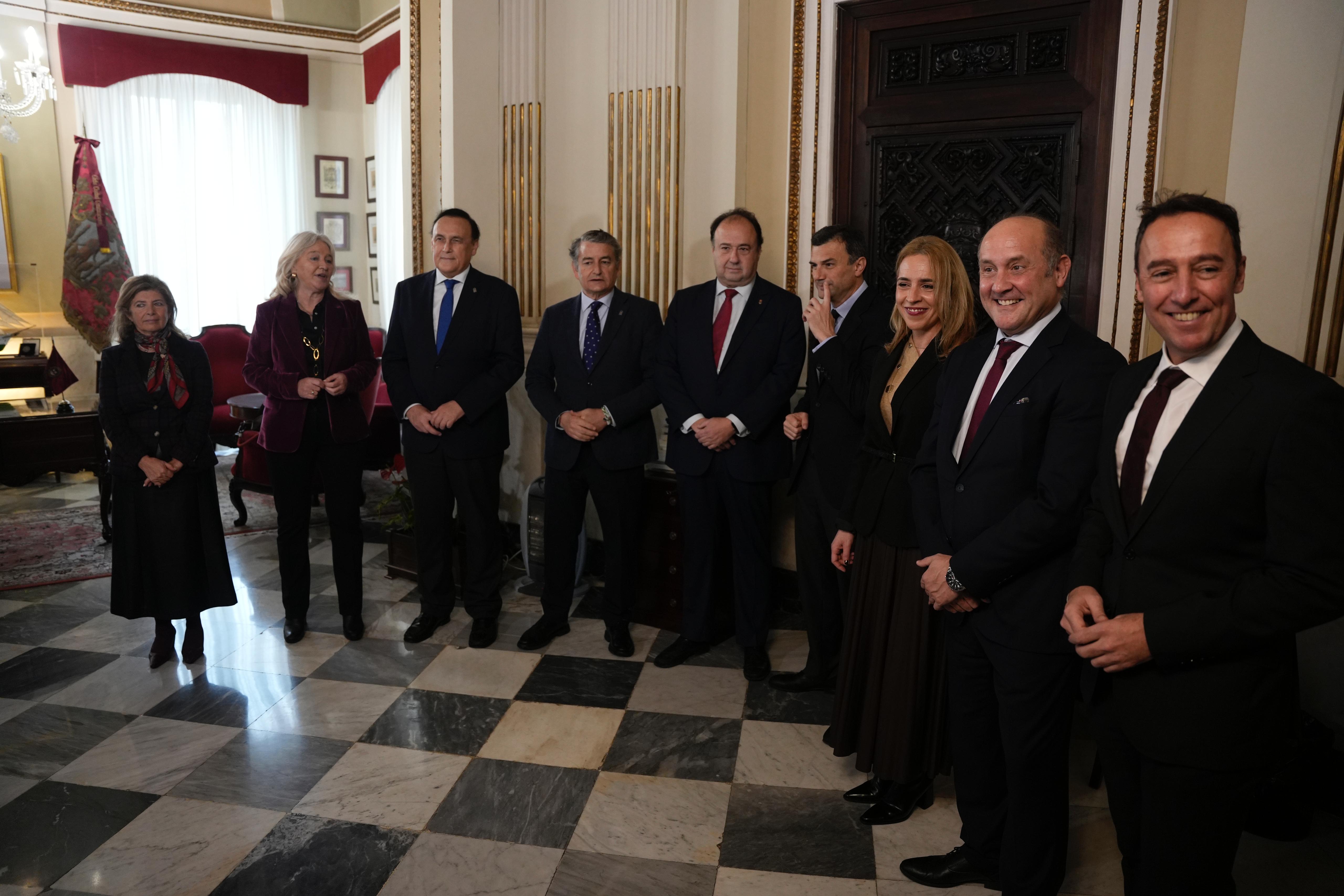 Villamandos durante la rueda de prensa sobre Valcárcel