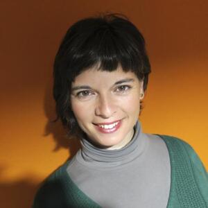 © Jose A. Miranda. Retrato de Elena Pedrosa, investigadora y docente.