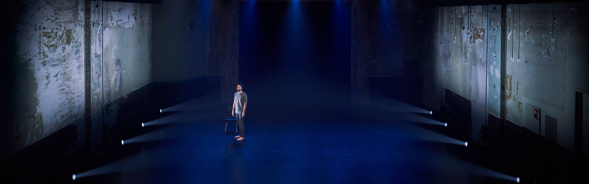 Representación de la obra ‘En mitad de tanto fuego, de Alberto Conejero