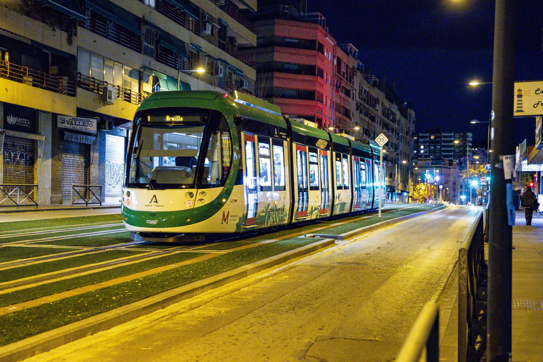 Nuevos trenes en el Metro de Granada.