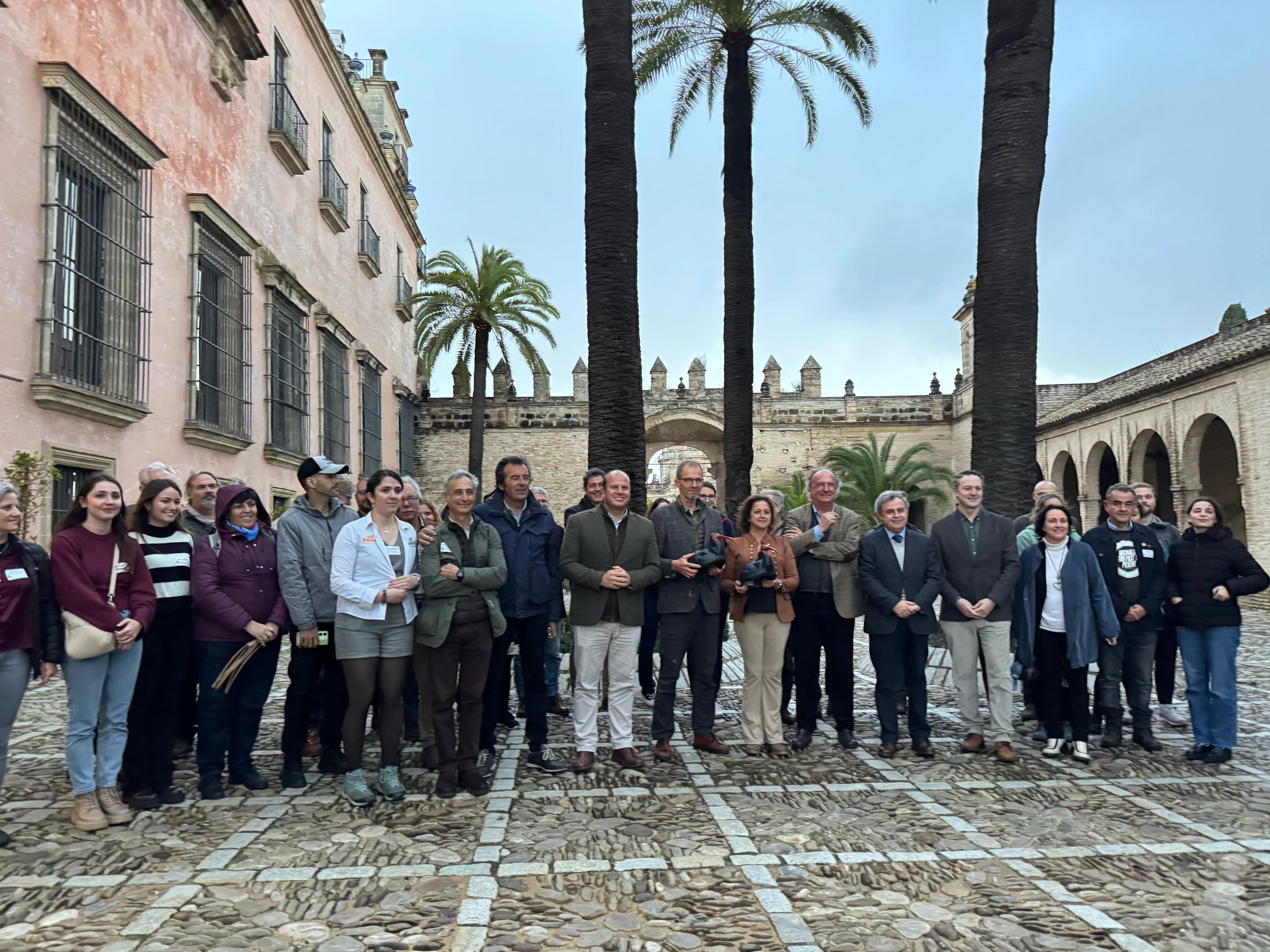 La consejera ha participado en el III Simposio sobre el Ibis Eremita celebrado en Jerez.