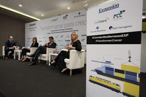 La consejera Marifrán Carazo participa en las Jornadas de Expansión en Barcelona.