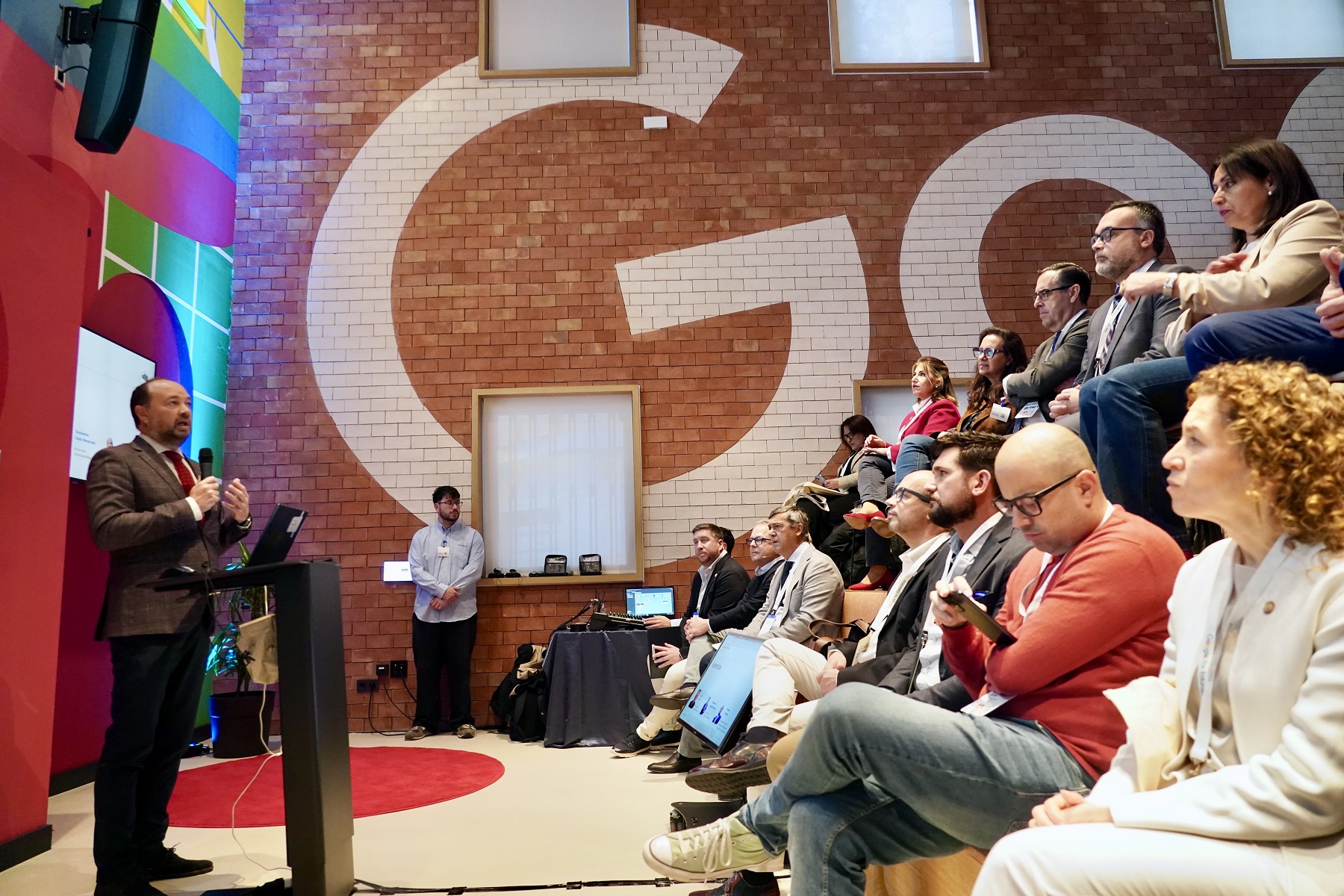 Ramón Herrera durante el evento de Google