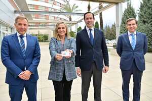   La consejera de Fomento, Marifrán Carazo, ha afirmado que se da así respuesta a la principal demanda de los usuarios