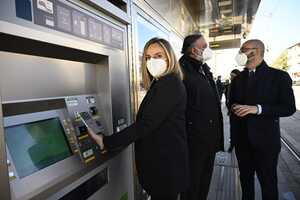 Pasarela bancaria Metro de Granada
