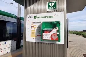 metro de Málaga ha instalado desfibriladores en todas sus paradas y estaciones.