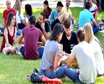 Podrán solicitar estas becas los estudiantes de la Universidad de Huelva con rendimiento académico