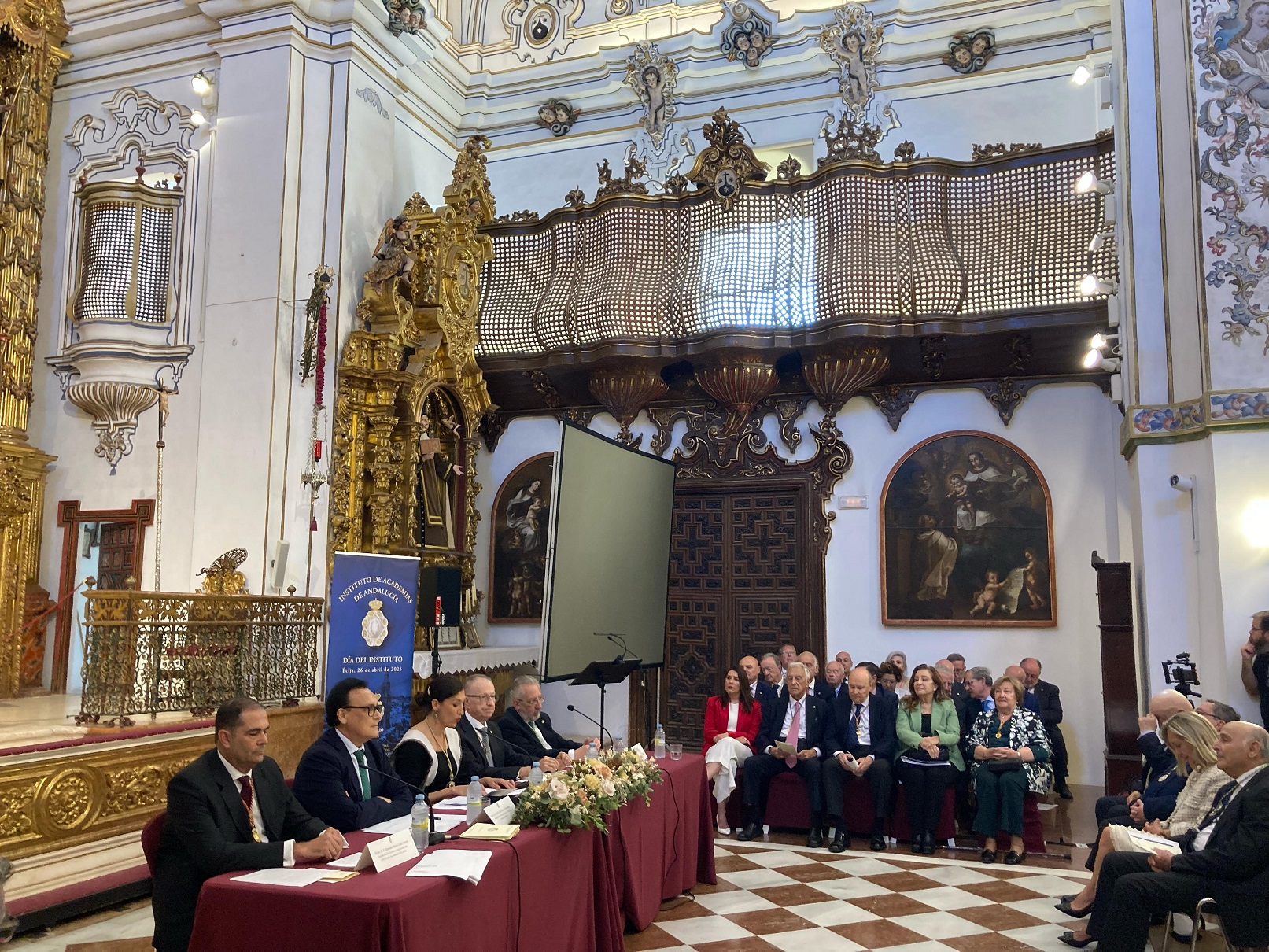 Villamandos en el Día del Instituto de las Academias