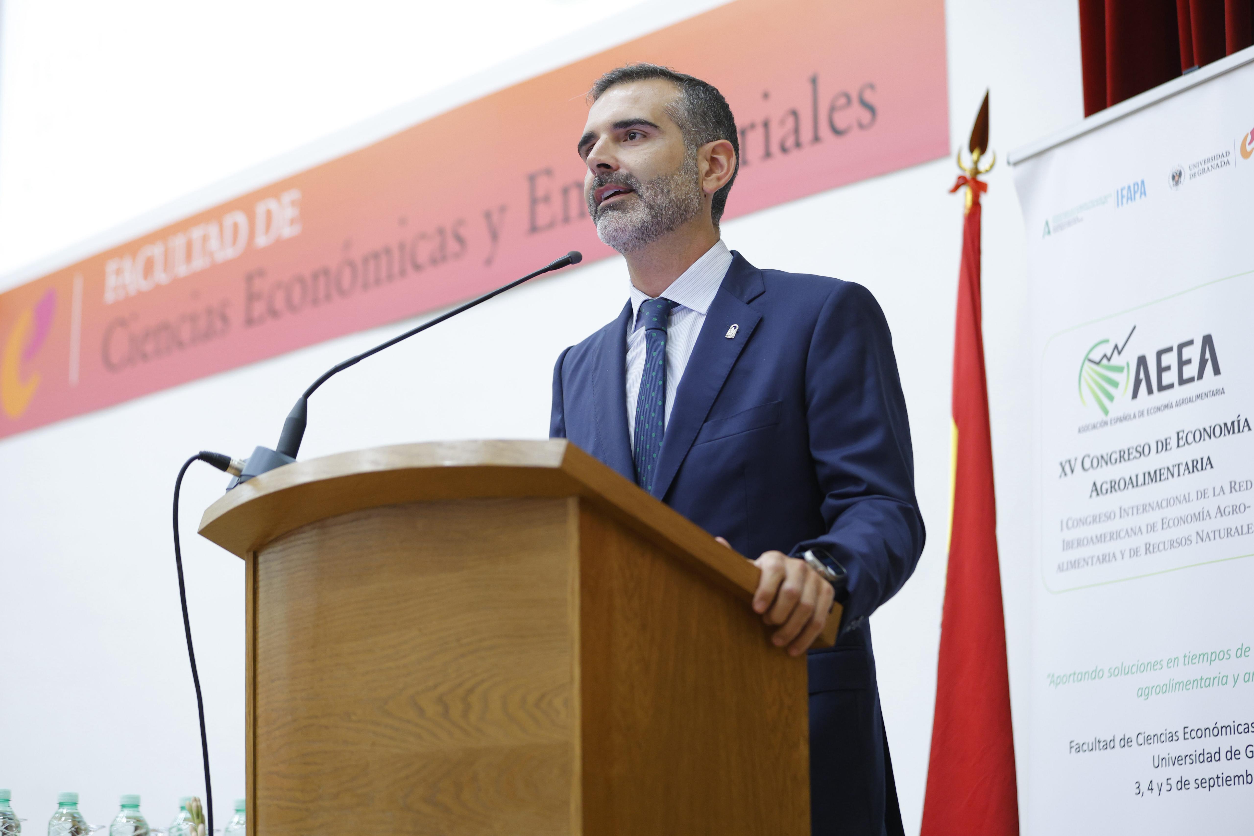 Fernández-Pacheco interviene en el XV Congreso de Economía Agroalimentaria