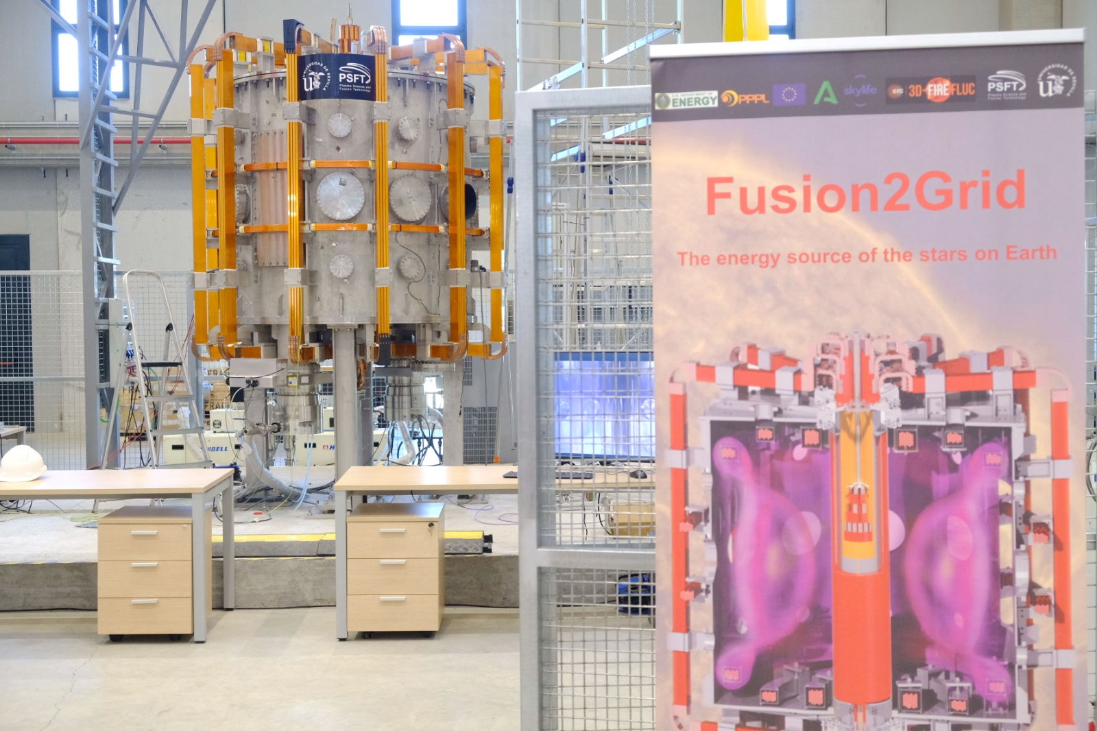 El Tokamak Smart (SMall Aspect Ratio Tokamak), un dispositivo experimental de fusión nuclear que está desarrollando la Universidad de Sevilla (US) dentro de la estrategia Fusion2Grid, para dar respuesta a la creciente demanda de una fuente de energía limpia, sostenible y respetuosa con el medio ambiente, ha resultado ganador en la categoría #EuropaSeSiente Competitiva en la tercera edición del concurso anual de proyectos de Fondos Europeos ‘#EuropaSeSiente’, que, organizado por el Ministerio de Hacienda y d