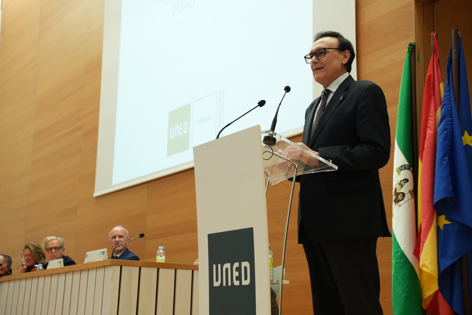 Villamandos en UNED Córdoba