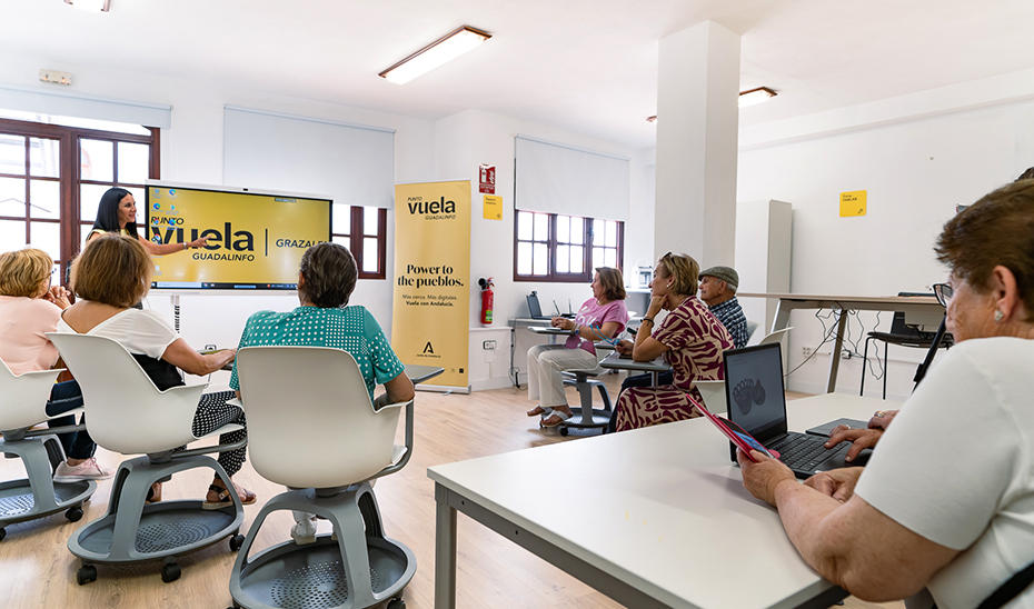 La Junta invierte 49,4 millones para transformar los Puntos Vuela en hubs digitales de vanguardia