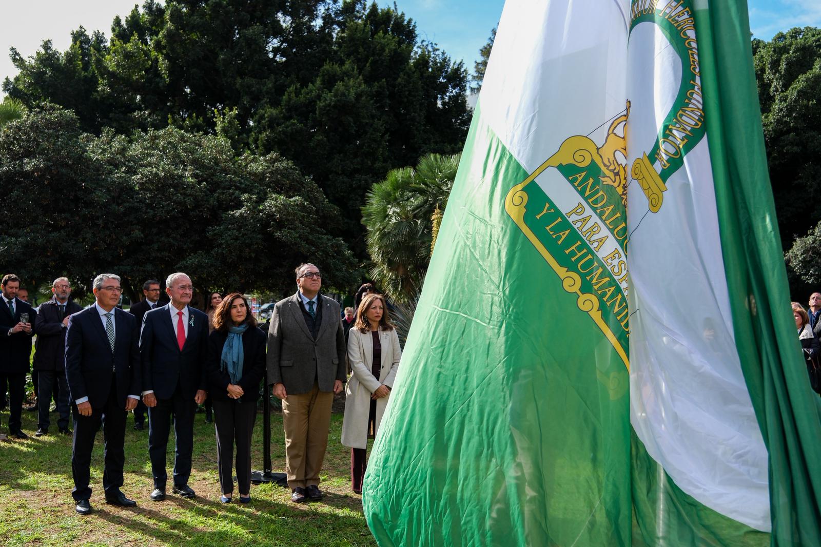 Acto institucional por el 4D en Málaga.