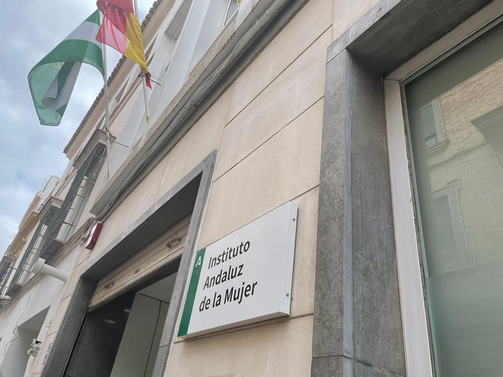 Fachada del IAM. 