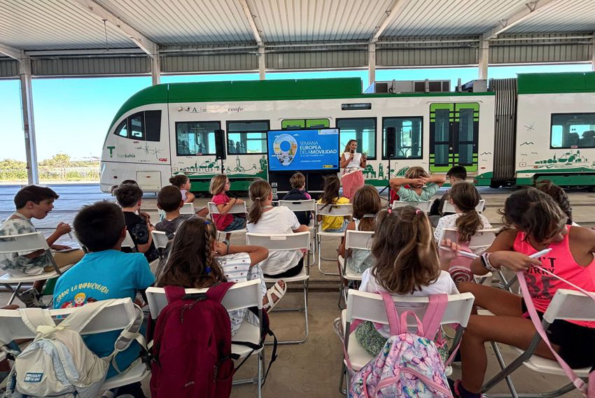 Visita escolares al Trambahía.
